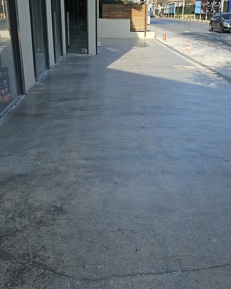 Modern Beton Parlatma
