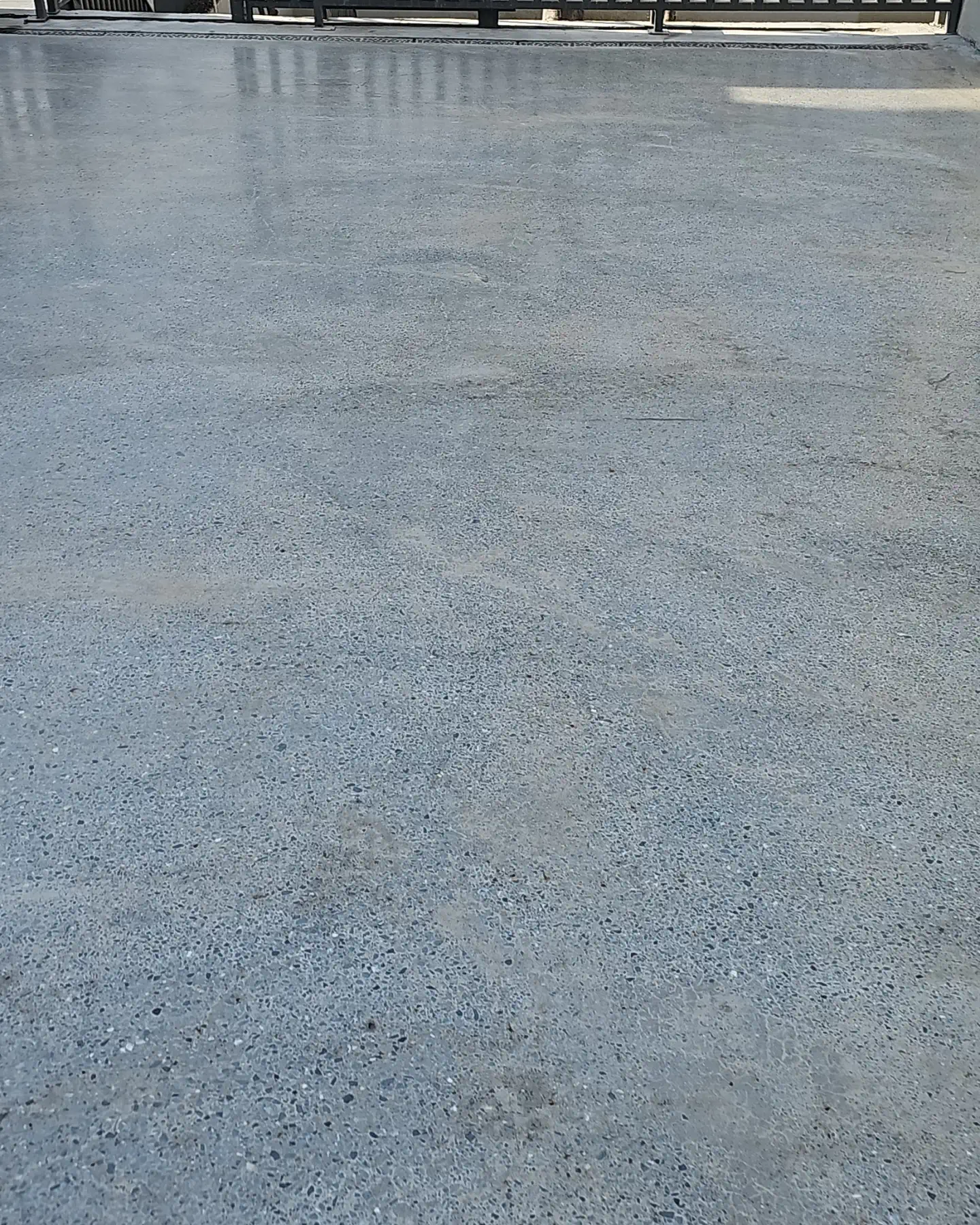 Modern Beton Parlatma