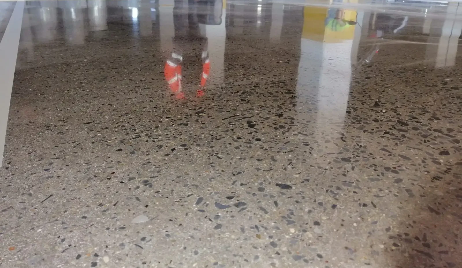 Modern Beton Parlatma