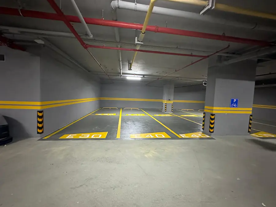 Kapalı Otopark Yol Çizgisi & Boyama