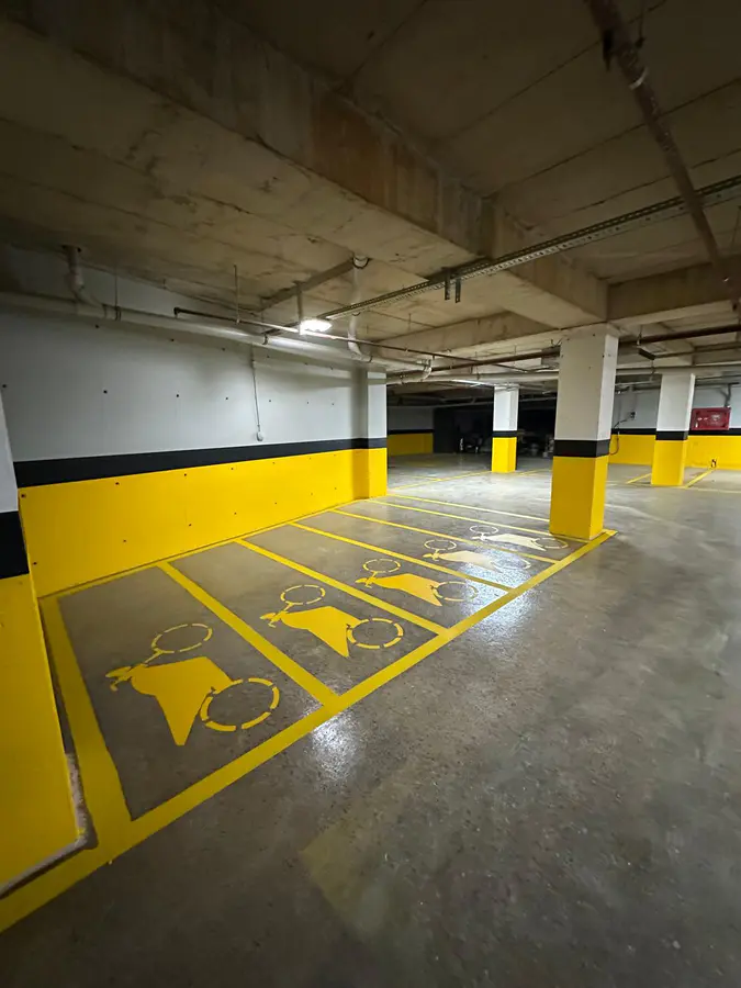 Kapalı Otopark Yol Çizgisi & Boyama