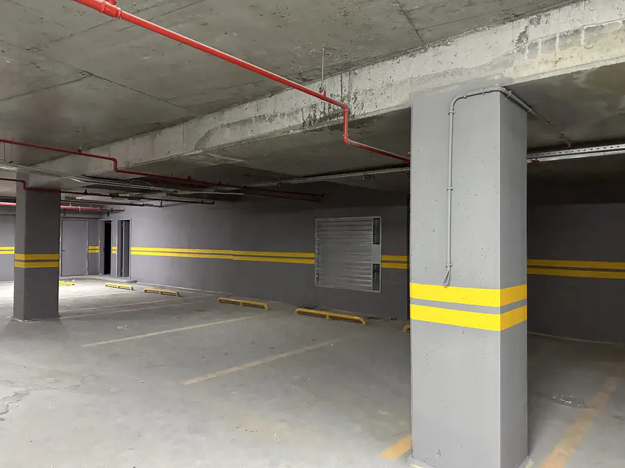 Kapalı Otopark Kolon, Duvar & Kuşak Boyama