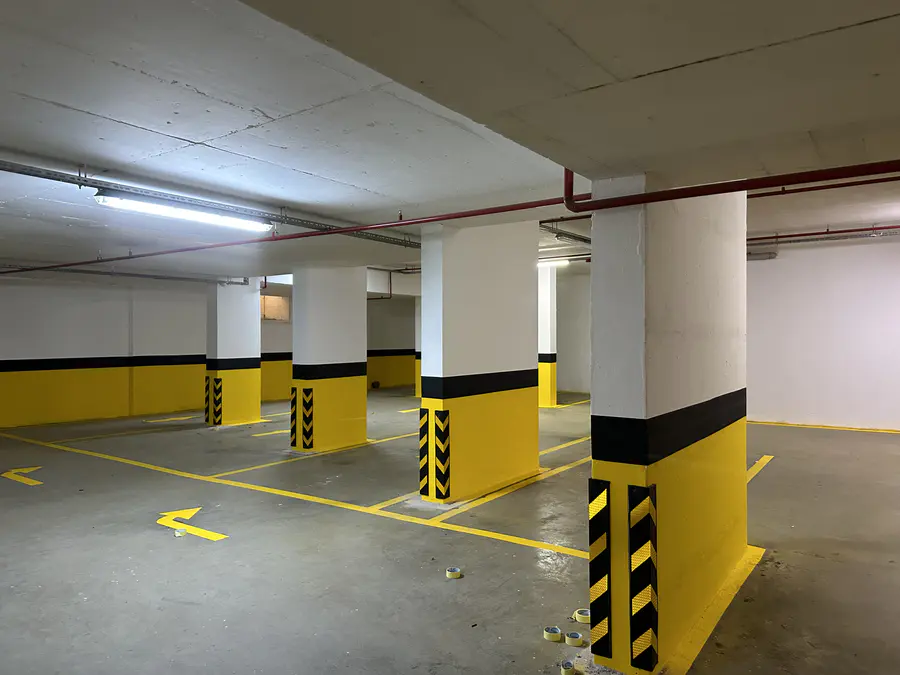 Kapalı Otopark Kolon, Duvar & Kuşak Boyama