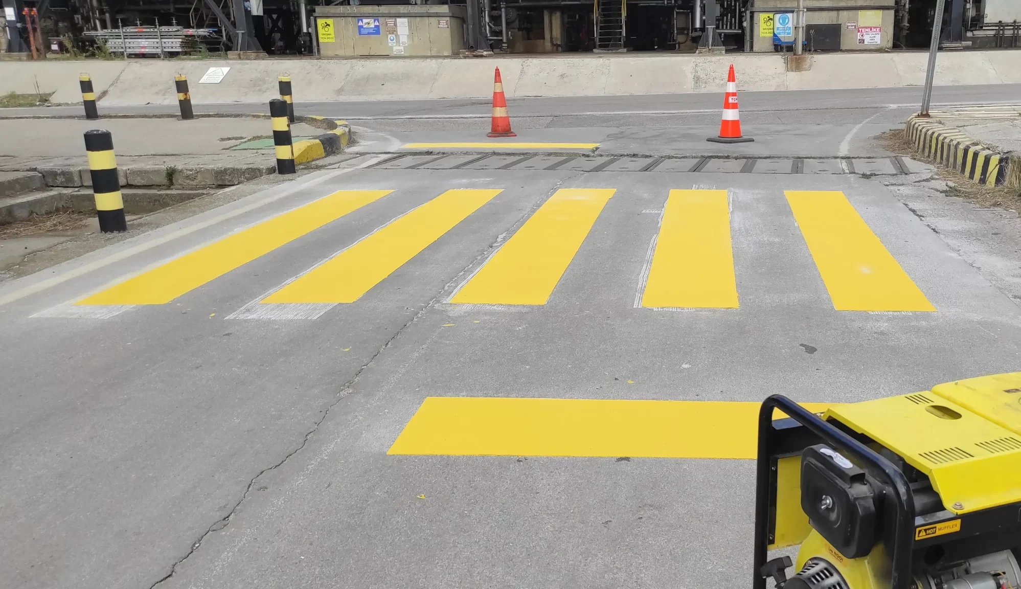 MMA Çift Komponent Yol Çizgileri